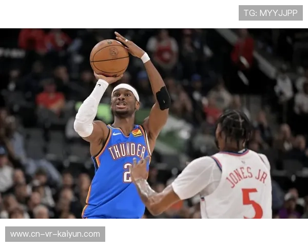 雷霆对阵骑士第三节，亚历山大单节15分拉开分差